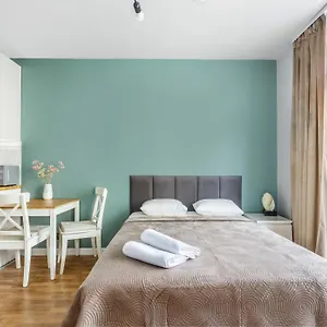Charming In The Center Apartment Warsaw