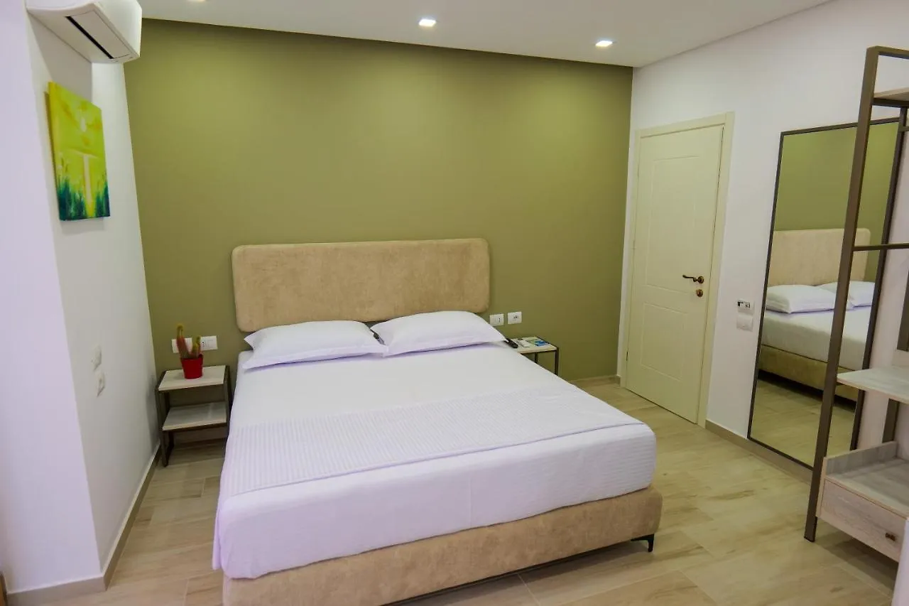 Vila Marjana Sarande Albania