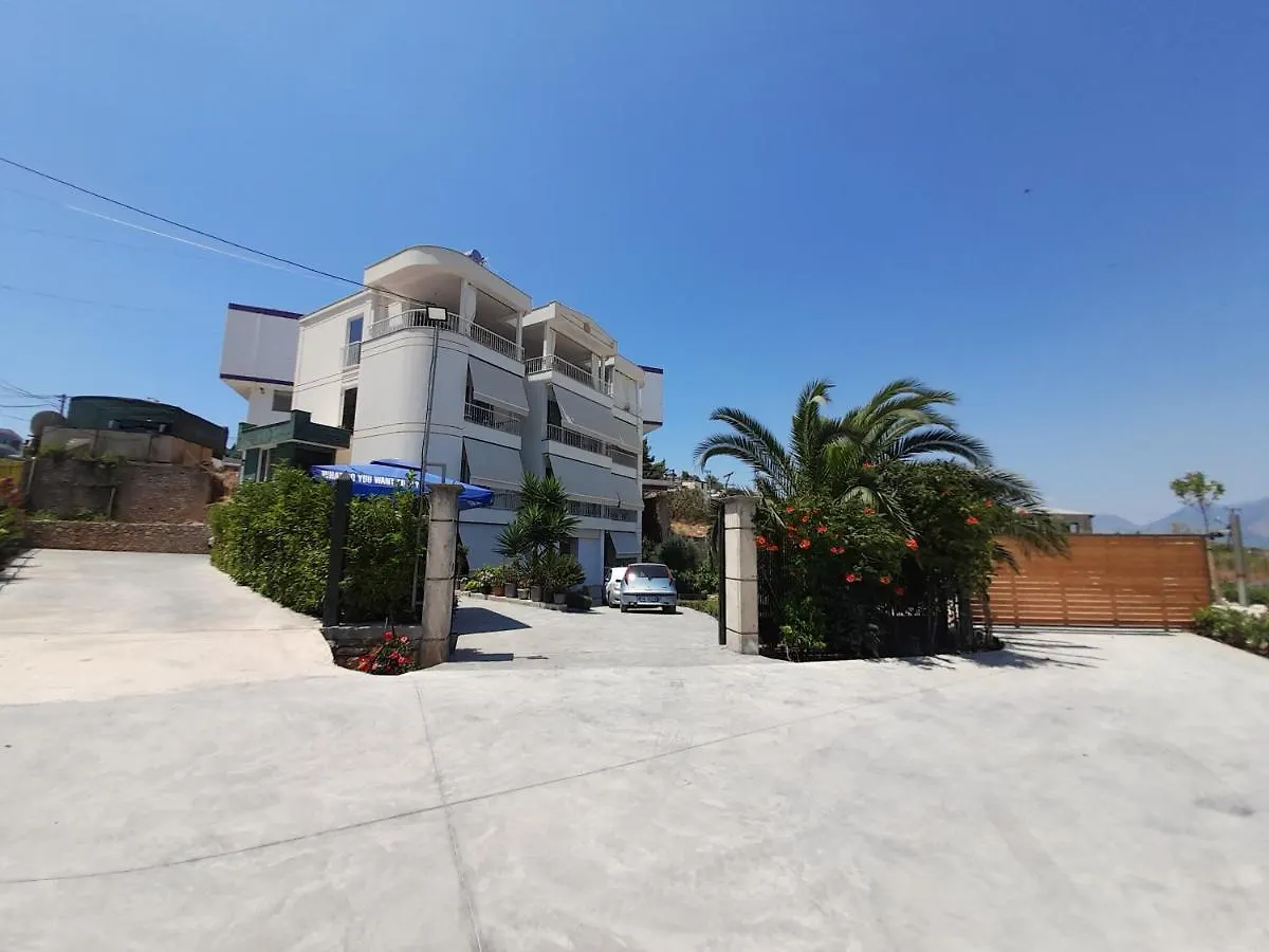 Vila Marjana Sarande